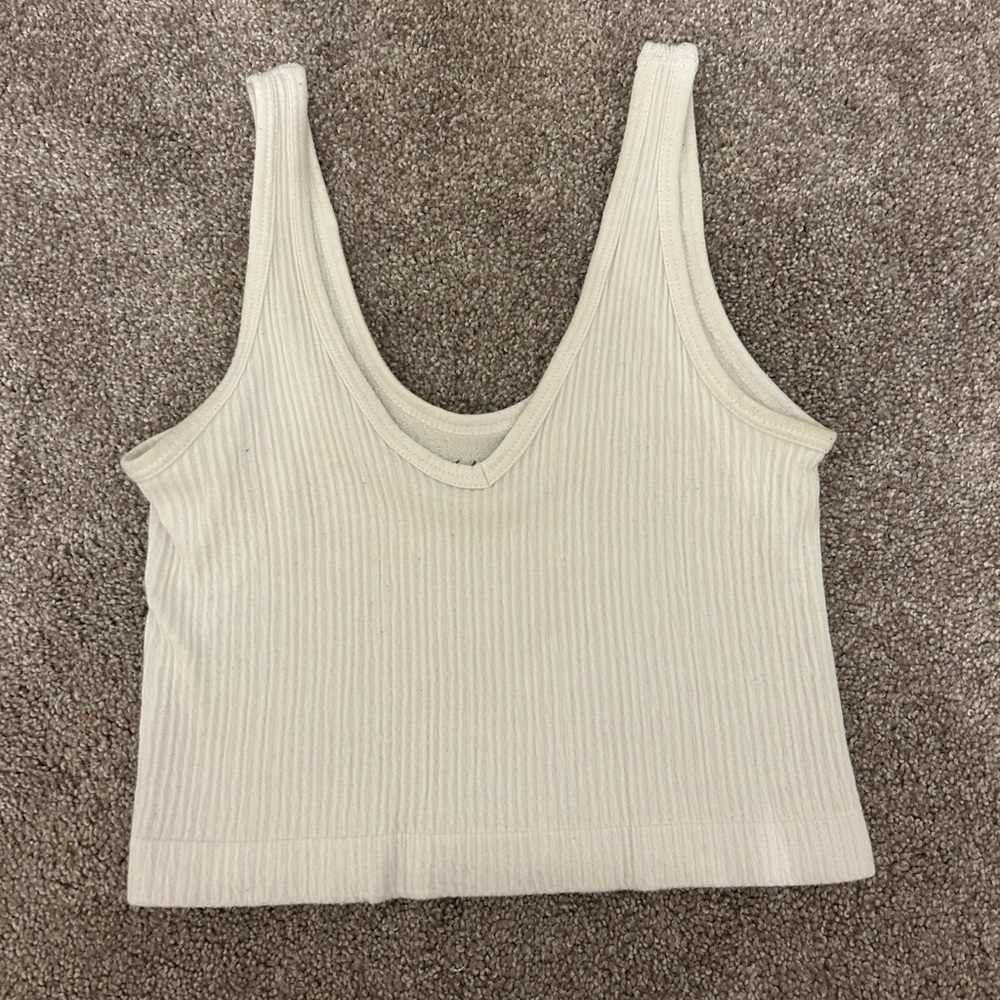 Urban outfitters white cropped tank